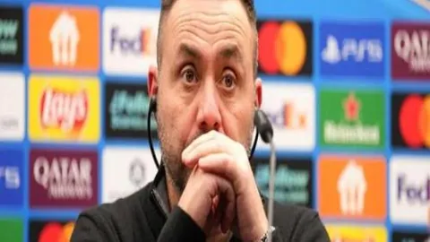 谷爱凌喜夺自由式滑雪U型场地世界杯崇礼站金牌，央视新闻客户端传喜讯